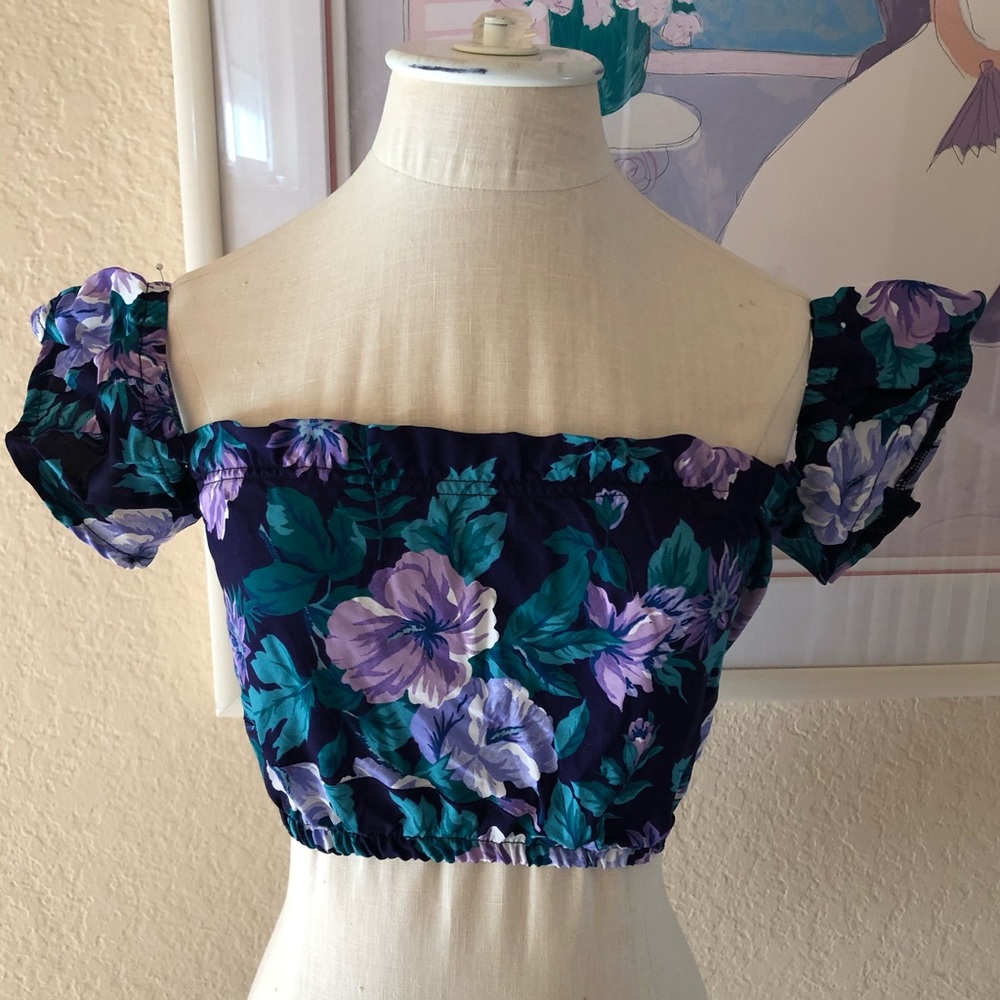 Urban Renewal Floral Print Off The Shoulder Crop Top - Picture 4 of 11